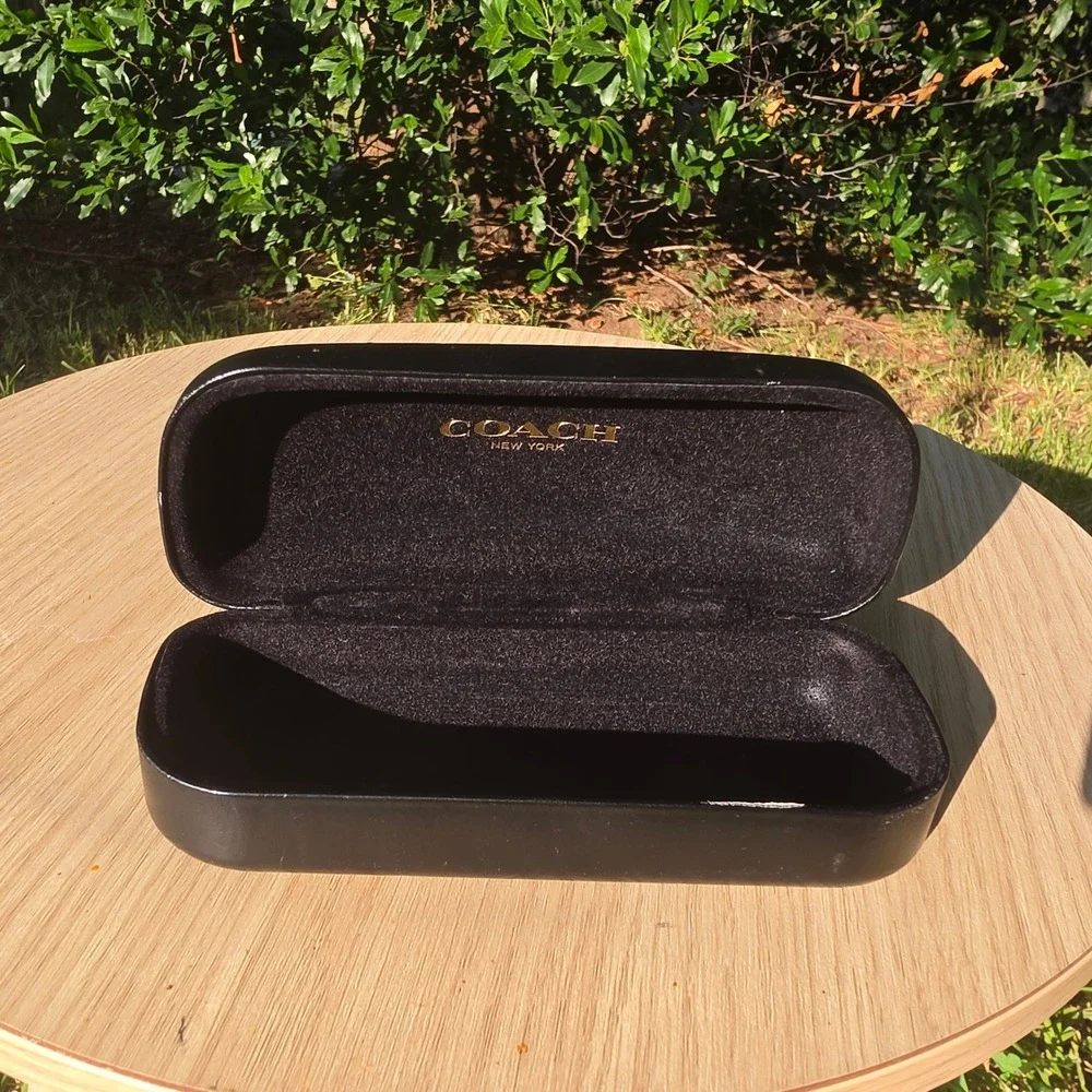 Coach New York Black Hard Shell Sunglasses Eyeglasses Clamshell Case Logo